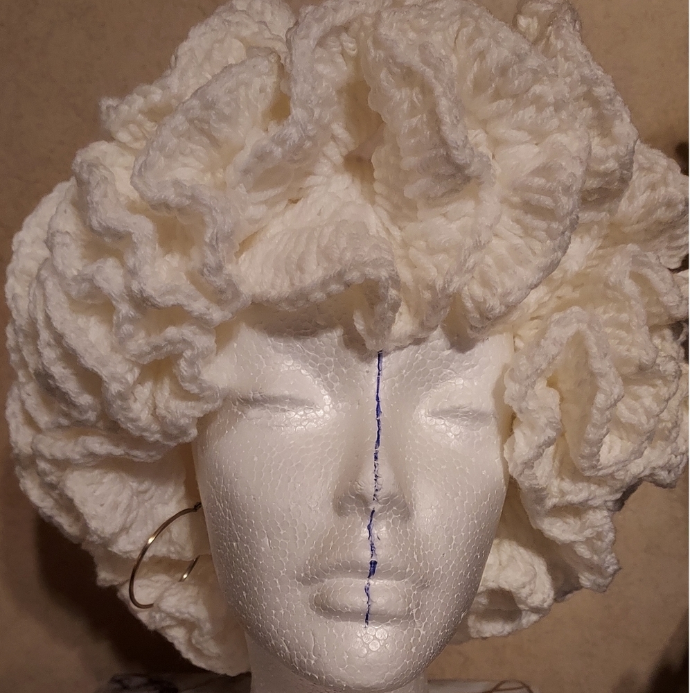 #L❤️VE:HANDMADE.  Crochet Ruffle HAT - Picture 7 of 8